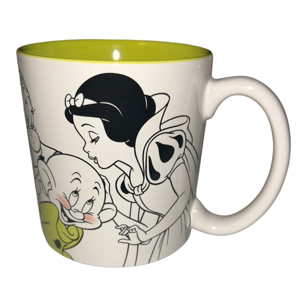 Disney Store Mug‎ Snow White Green Interior Vintage Collector Ceramic